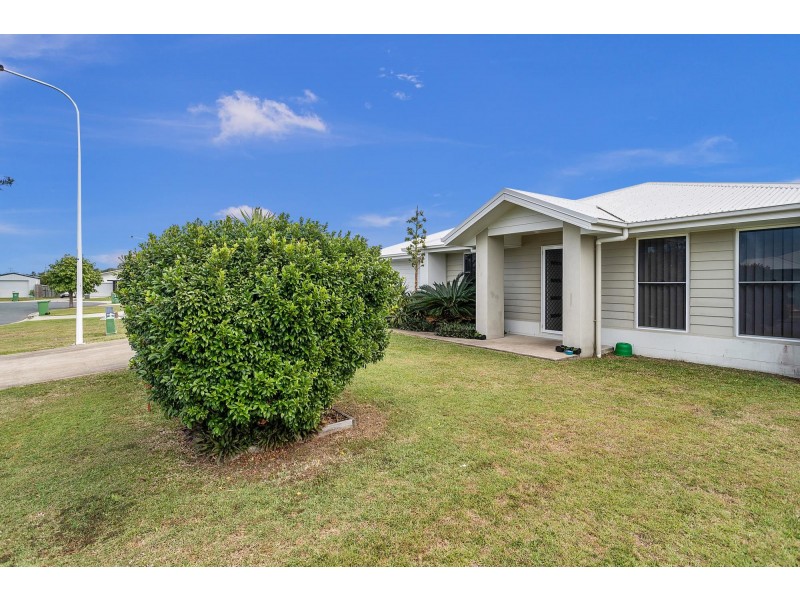 29 Phoenix Crescent, Rural View QLD 4740