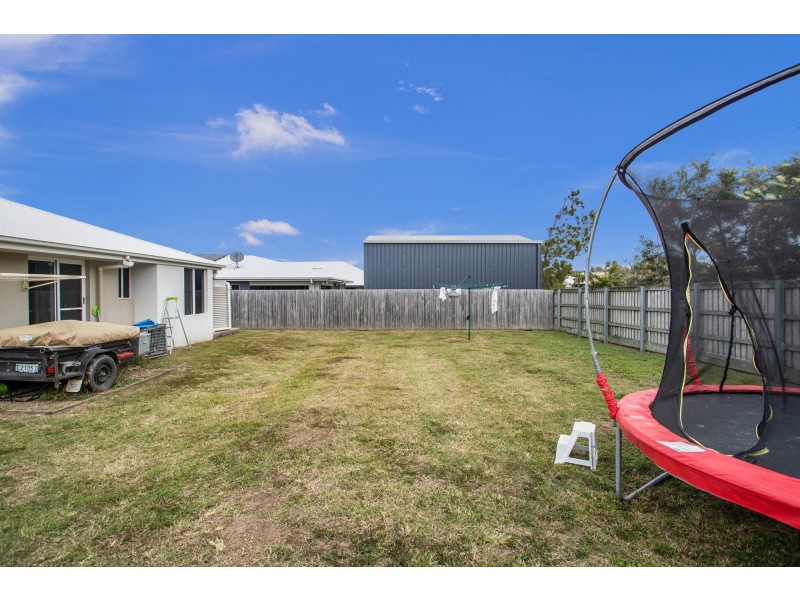 29 Phoenix Crescent, Rural View QLD 4740