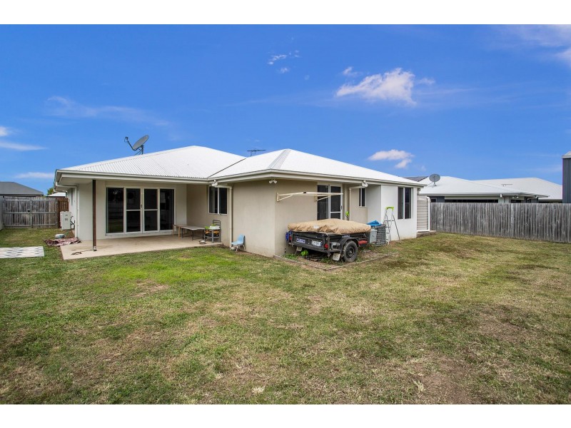 29 Phoenix Crescent, Rural View QLD 4740