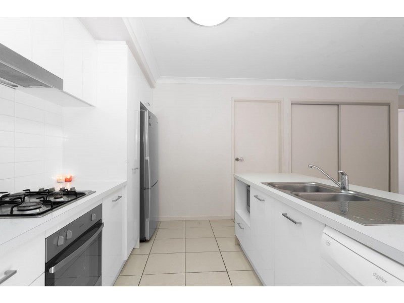 29 Phoenix Crescent, Rural View QLD 4740