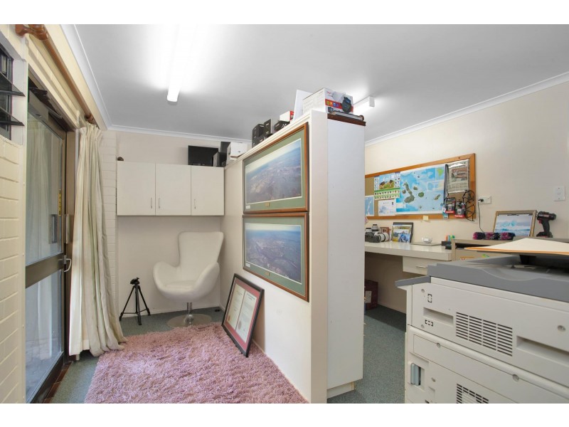 1 Rainlover Street, Ooralea QLD 4740