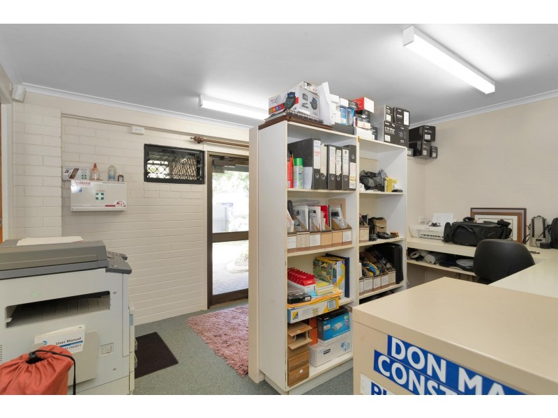 1 Rainlover Street, Ooralea QLD 4740