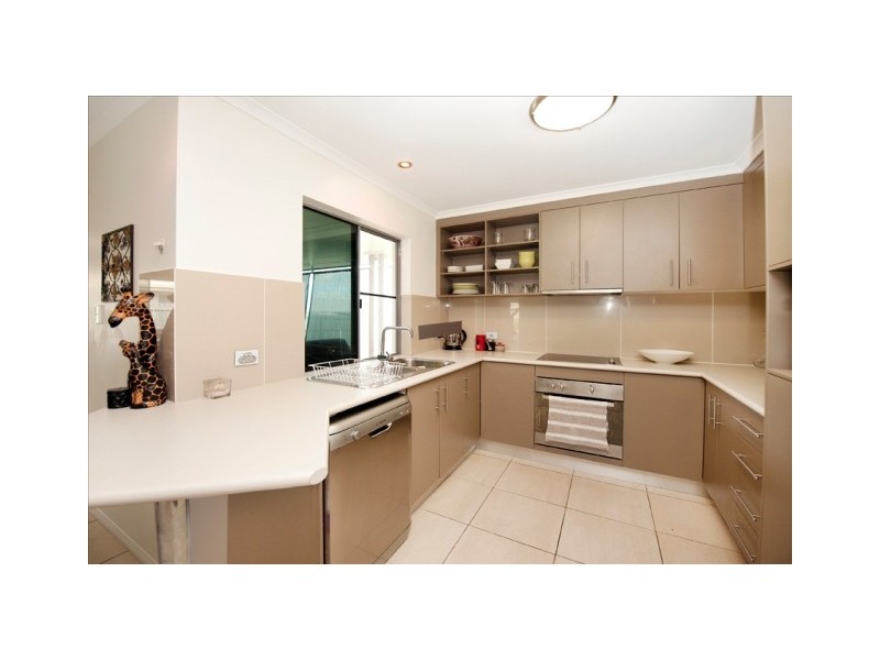 5 Crestview Crescent, Bucasia QLD 4750