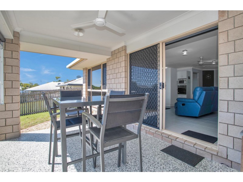 6 Hangan Street, Bucasia QLD 4750