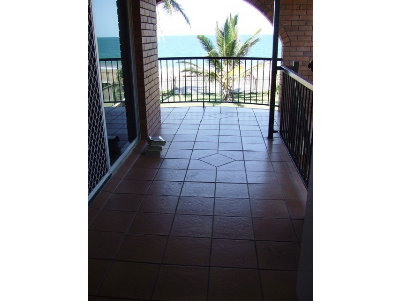 62 Bourke Street, Blacks Beach QLD 4740