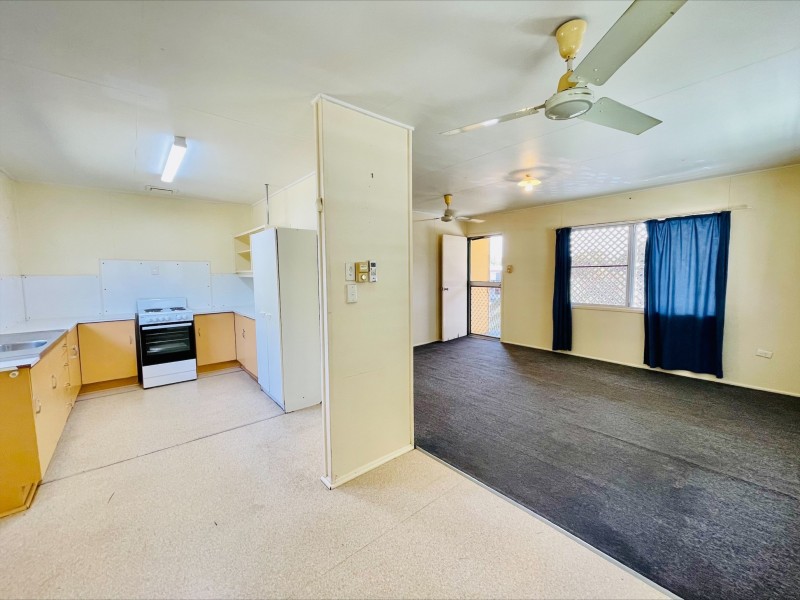 43 Kennedy Drive, Moranbah QLD 4744