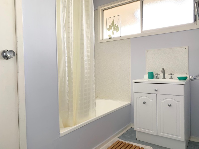 4/4 Suttor Street, Nebo QLD 4742