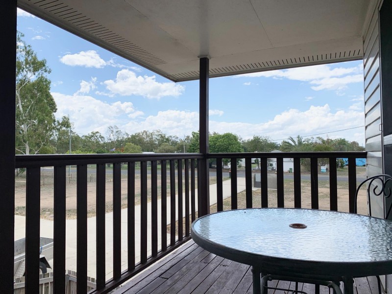 4/4 Suttor Street, Nebo QLD 4742