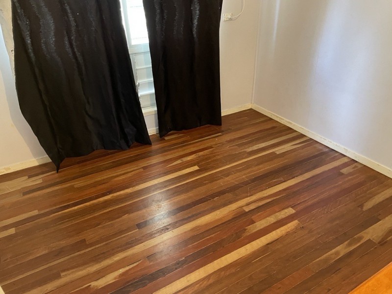 4/4 Suttor Street, Nebo QLD 4742