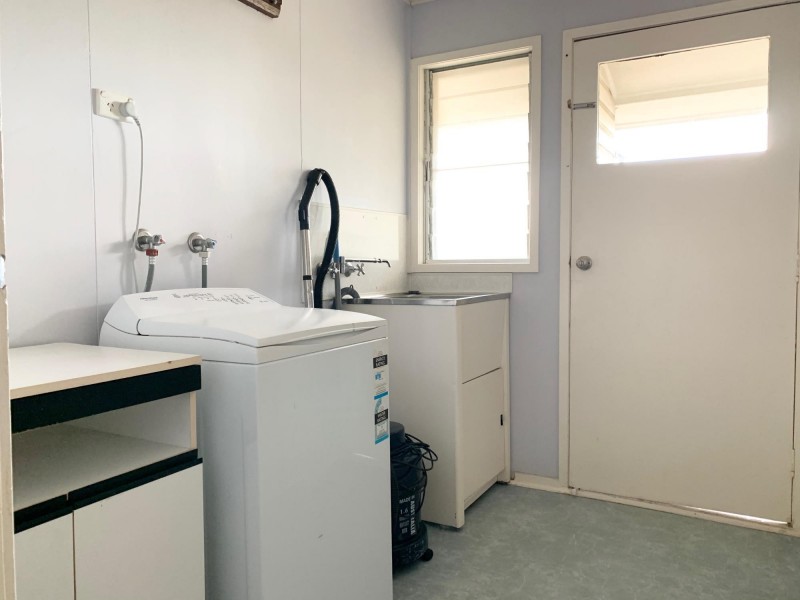 4/4 Suttor Street, Nebo QLD 4742