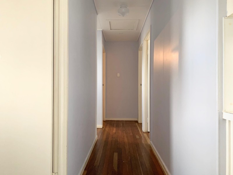 4/4 Suttor Street, Nebo QLD 4742