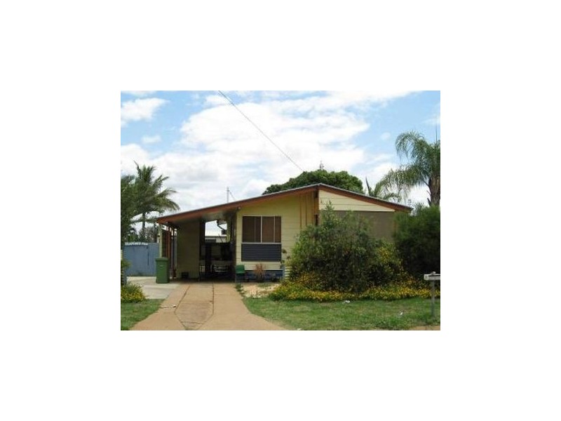 20 McCool Street, Moranbah QLD 4744