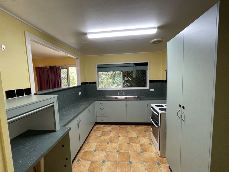 6 Gerrard Street, Dysart QLD 4745