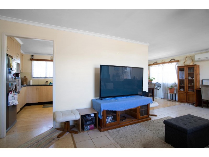 21 Peatey Street, Andergrove QLD 4740