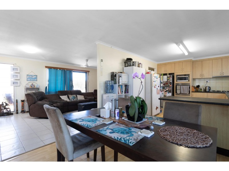 21 Peatey Street, Andergrove QLD 4740