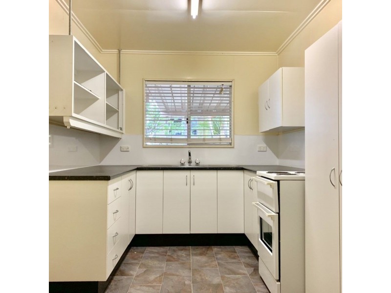 14 McCartney Street, Dysart QLD 4745