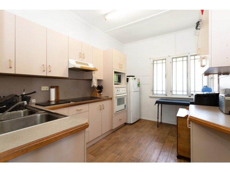 9 Harbour Road, North Mackay QLD 4740