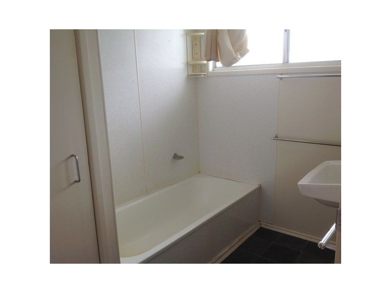 52 Winterer Crescent, Dysart QLD 4745