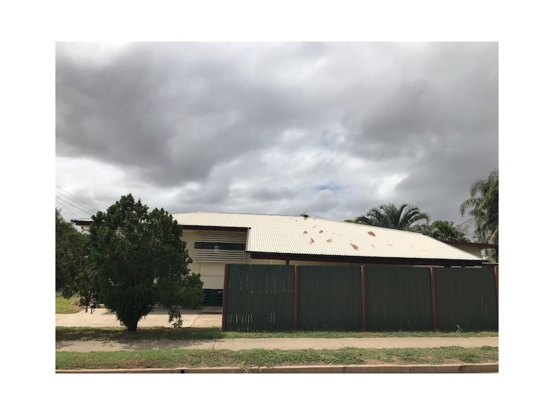 2 Casey Court, Moranbah QLD 4744