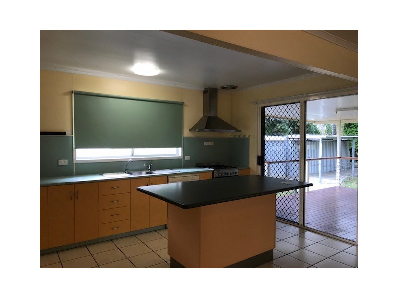 2 Casey Court, Moranbah QLD 4744