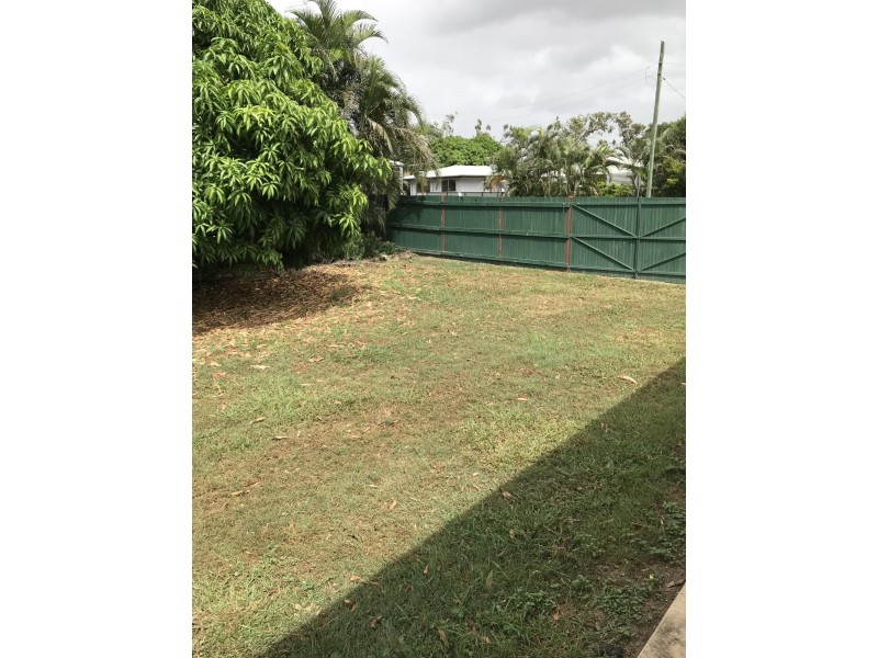 2 Casey Court, Moranbah QLD 4744