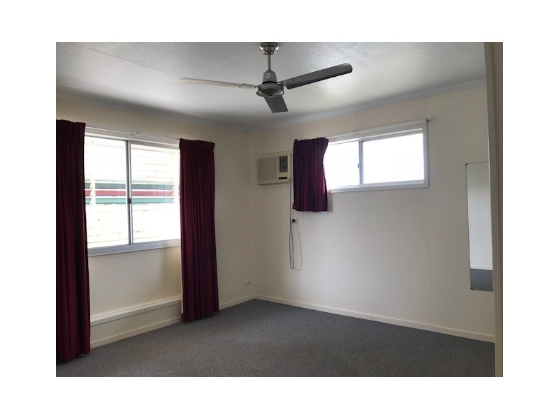 2 Casey Court, Moranbah QLD 4744