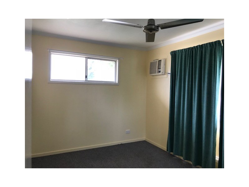 2 Casey Court, Moranbah QLD 4744