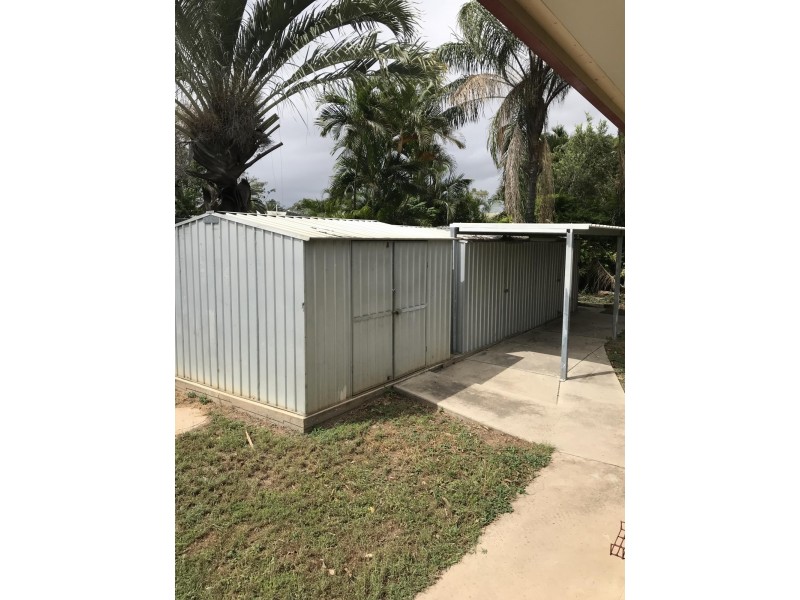 2 Casey Court, Moranbah QLD 4744