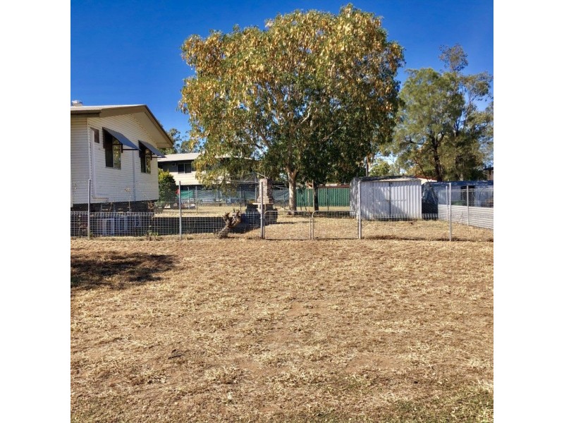 30 Beresford Crescent, Dysart QLD 4745