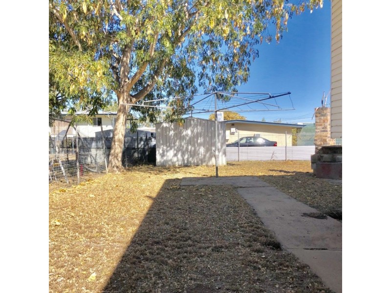 30 Beresford Crescent, Dysart QLD 4745