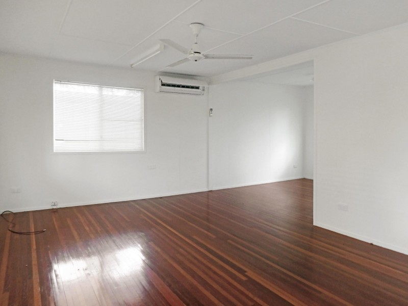 30 Beresford Crescent, Dysart QLD 4745