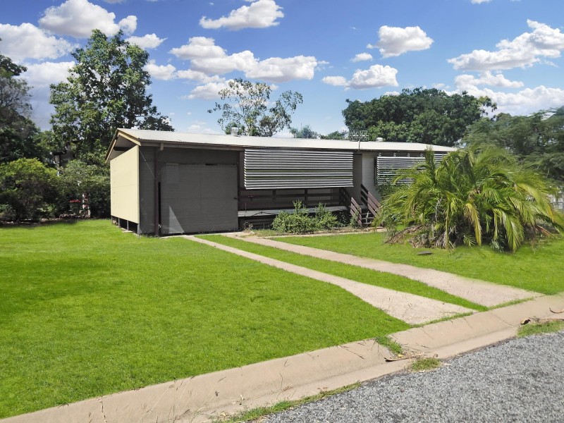 30 Beresford Crescent, Dysart QLD 4745