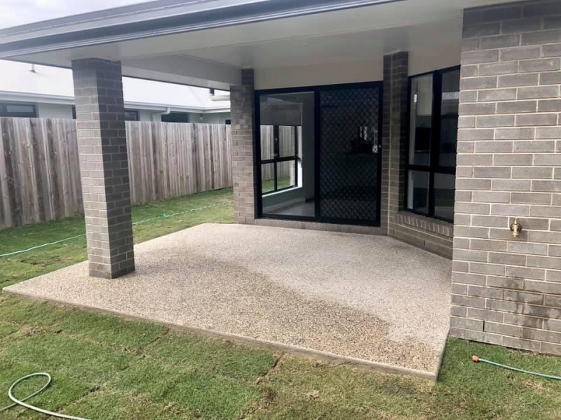 7 Thorn Avenue, Rural View QLD 4740