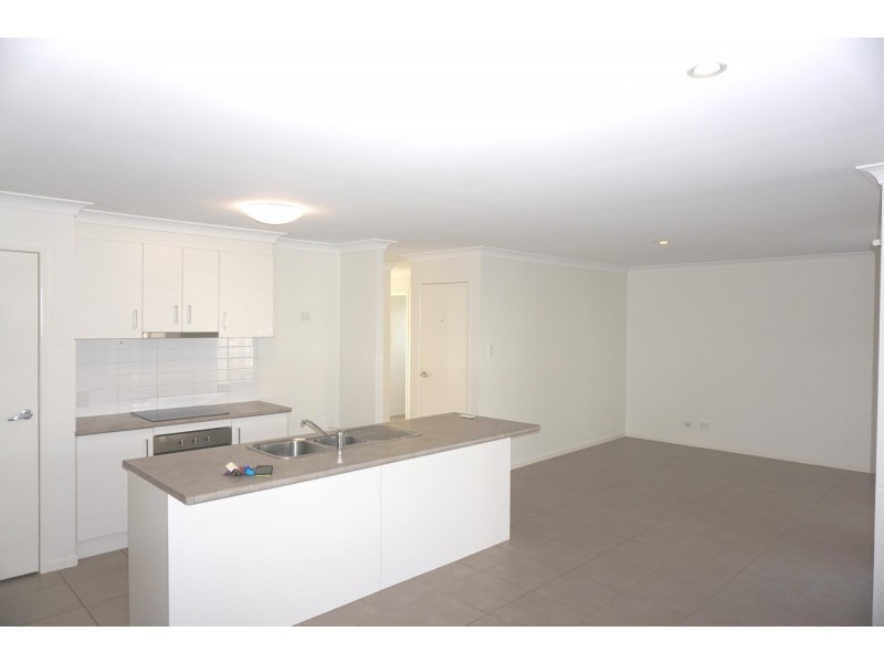 18 Isobel Ave, Mirani QLD 4754