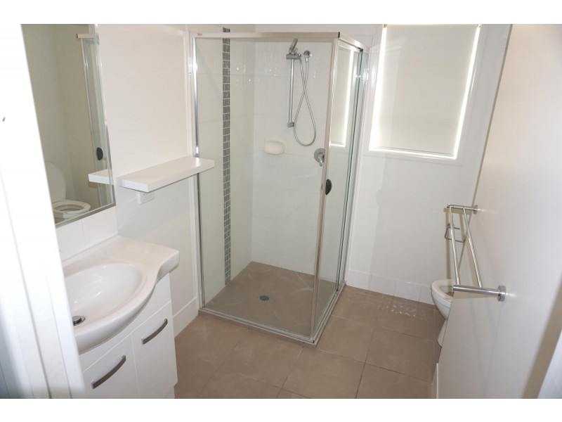 18 Isobel Ave, Mirani QLD 4754