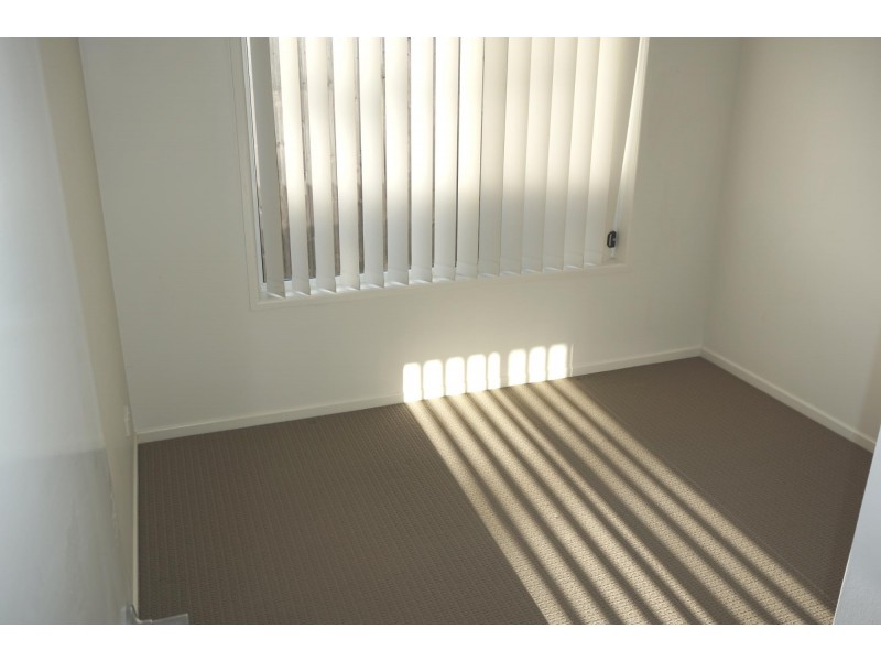 18 Isobel Ave, Mirani QLD 4754