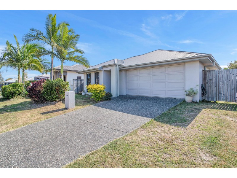 7 Cable Court, Blacks Beach QLD 4740