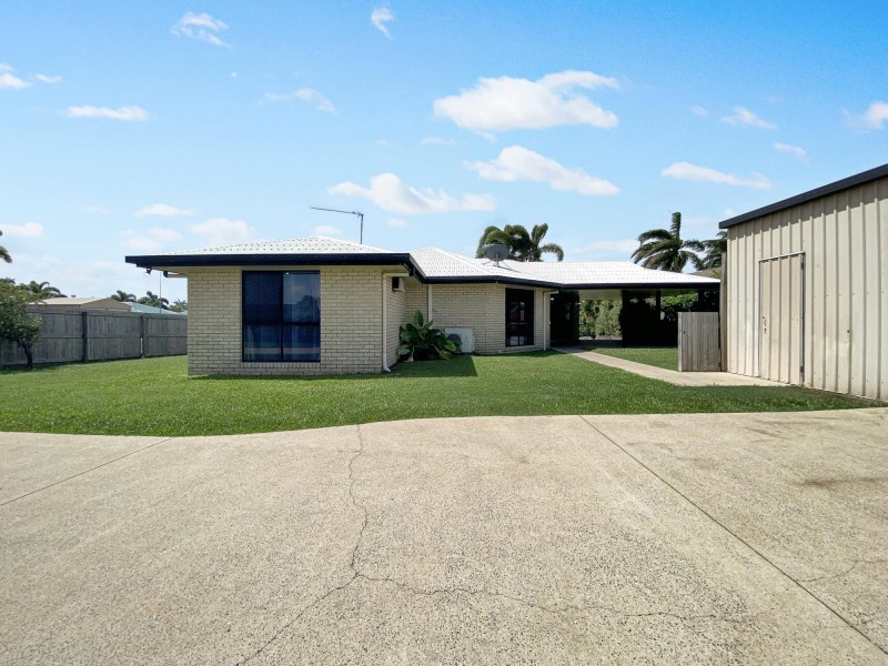 2 Mcalary Drive, Eimeo QLD 4740
