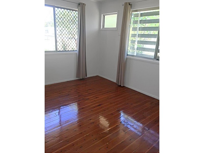 11 Garnham Drive, Dysart QLD 4745