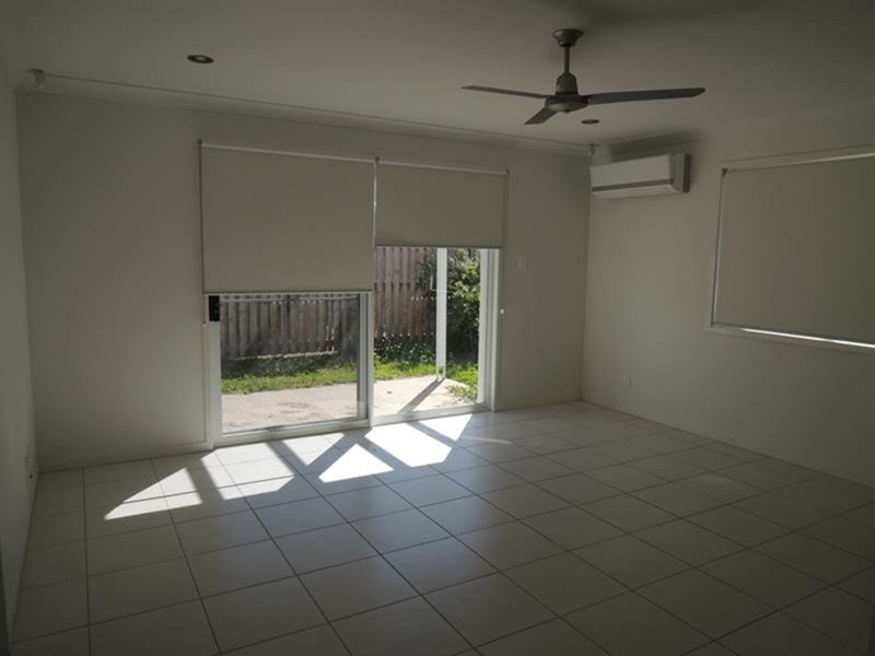 2/2 Burleigh Court, Blacks Beach QLD 4740