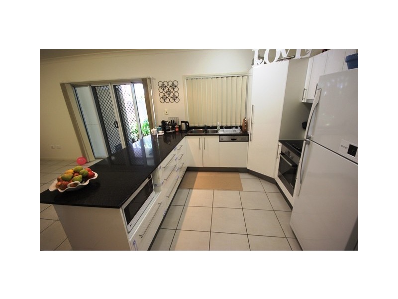 2/8 Admiral Drive, Dolphin Heads QLD 4740