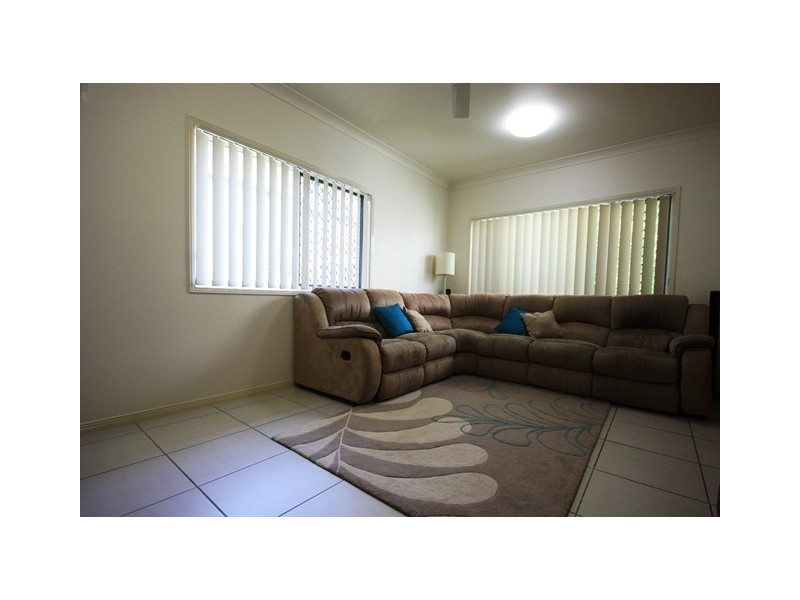 2/8 Admiral Drive, Dolphin Heads QLD 4740