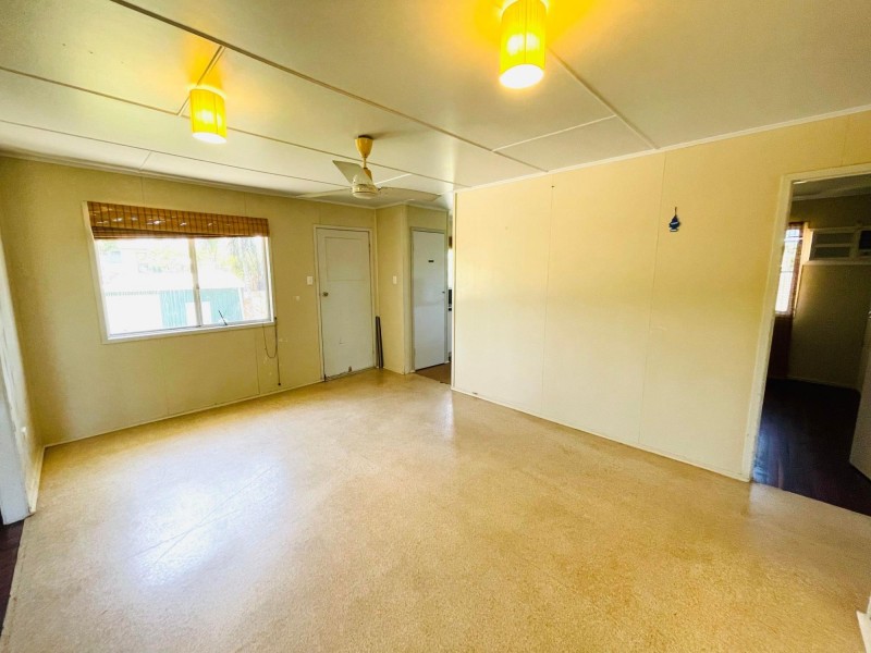 11 McCool Street, Moranbah QLD 4744