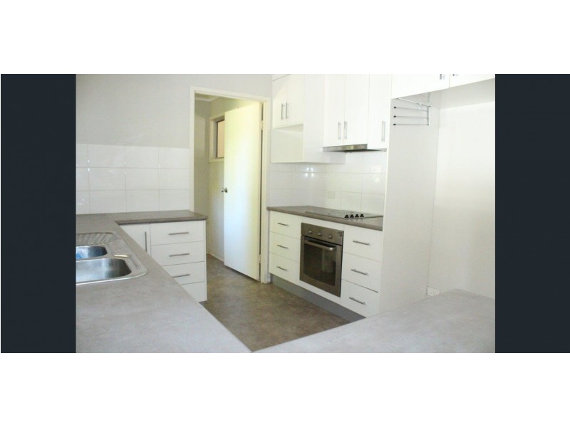 6 Shannon Drive, Moranbah QLD 4744