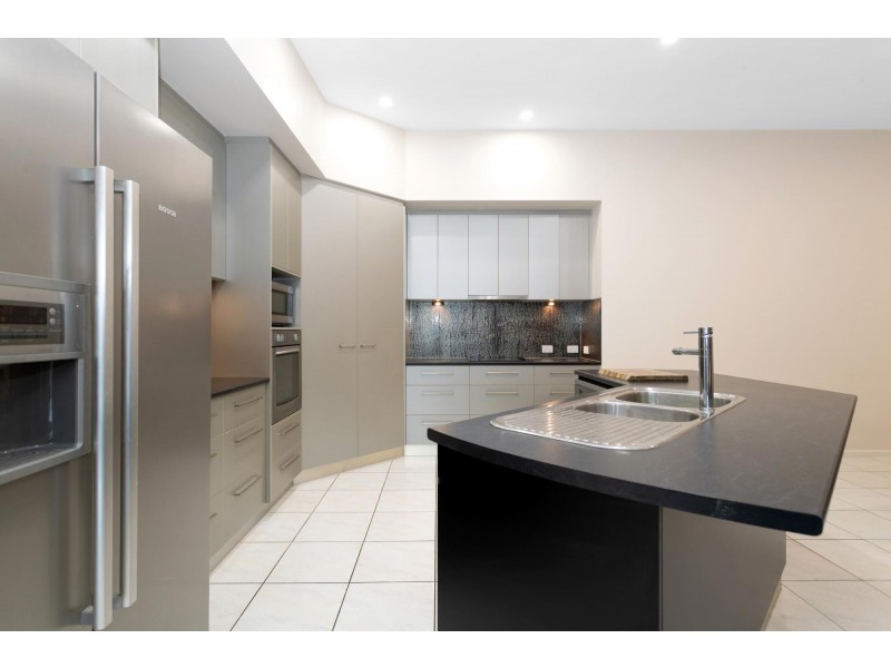 29 Centennial Drive, Glenella QLD 4740