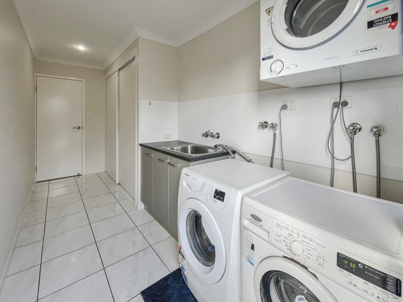 29 Centennial Drive, Glenella QLD 4740