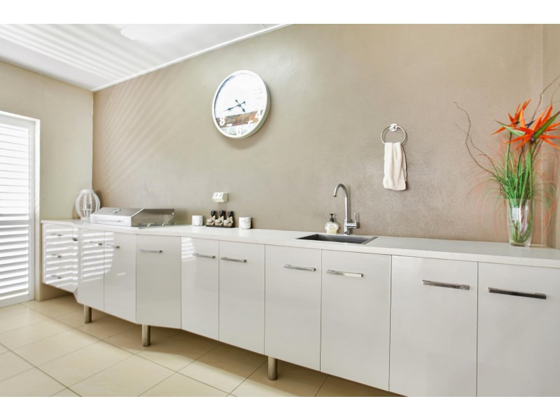 1 Brooksfield Drive, Sarina Beach QLD 4737