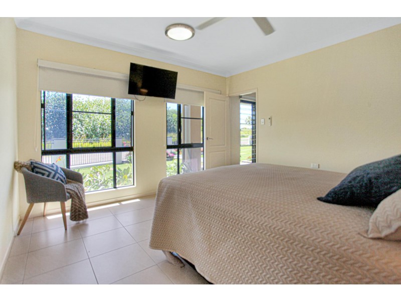1 Brooksfield Drive, Sarina Beach QLD 4737
