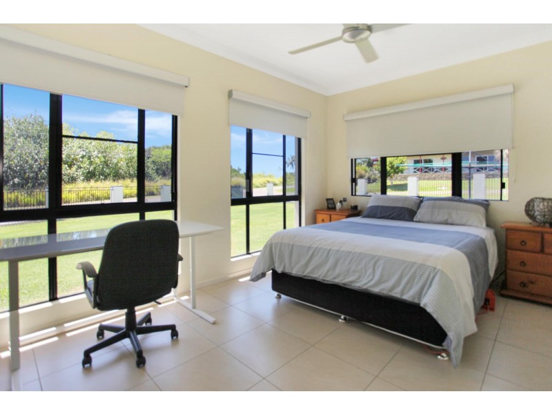 1 Brooksfield Drive, Sarina Beach QLD 4737
