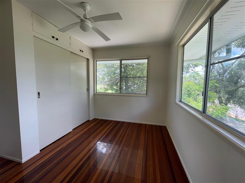 33 Winterer Crescent, Dysart QLD 4745